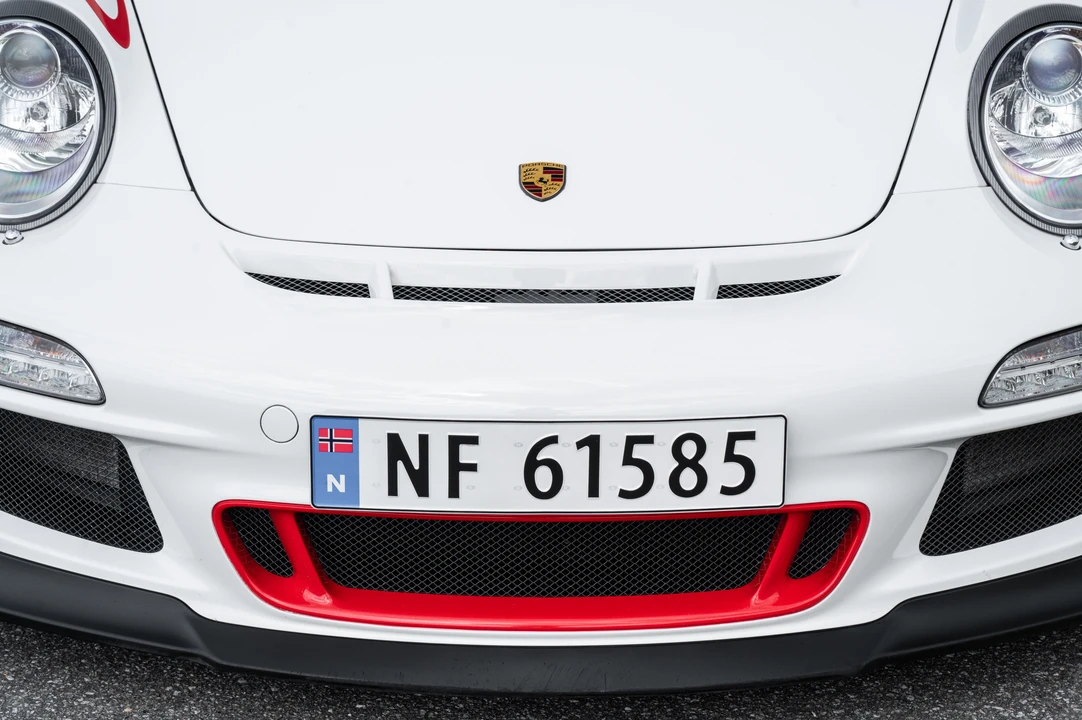 2010 Porsche 997 GT3 RS - Image 26 of 31