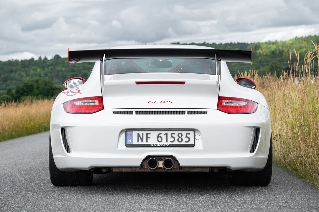 2010 Porsche 997 GT3 RS - Image 6 of 31