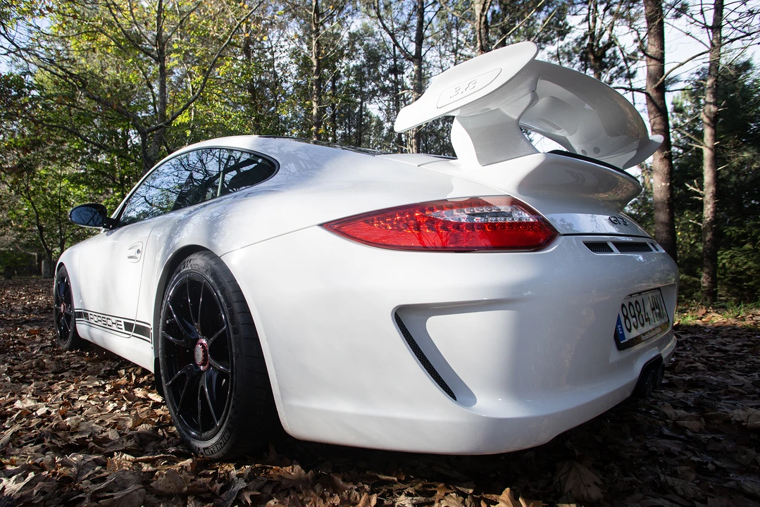 2010 Porsche 997 GT3 - Image 19 of 31