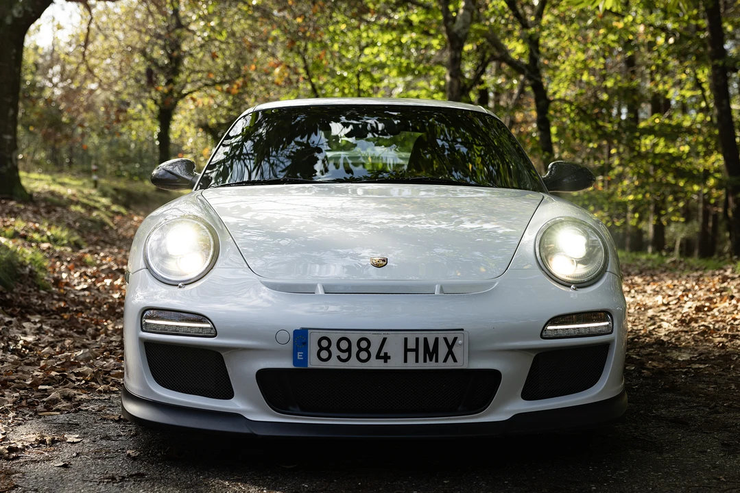 2010 Porsche 997 GT3 - Image 2 of 31