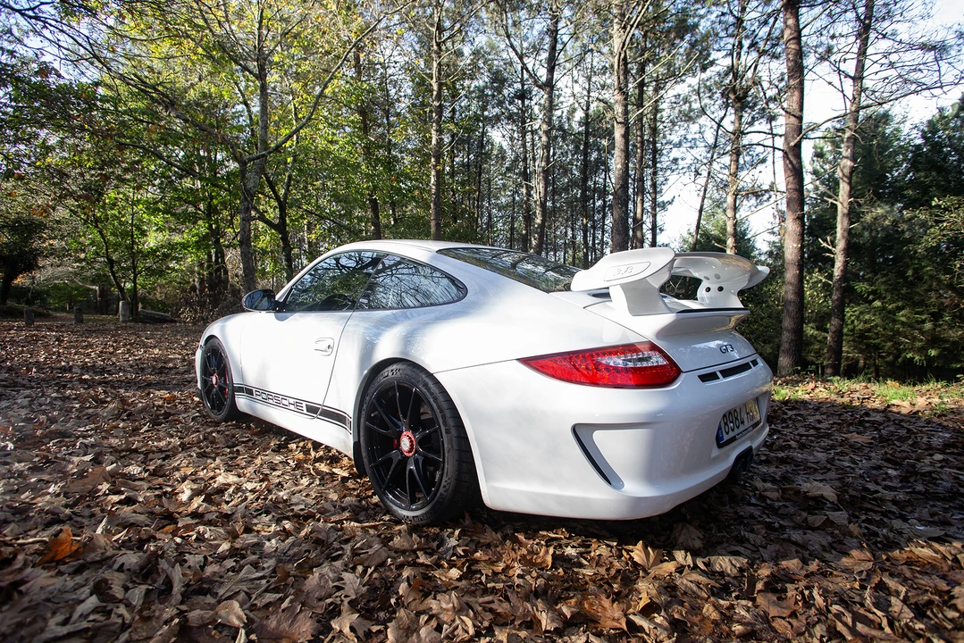 2010 Porsche 997 GT3 - Image 13 of 31