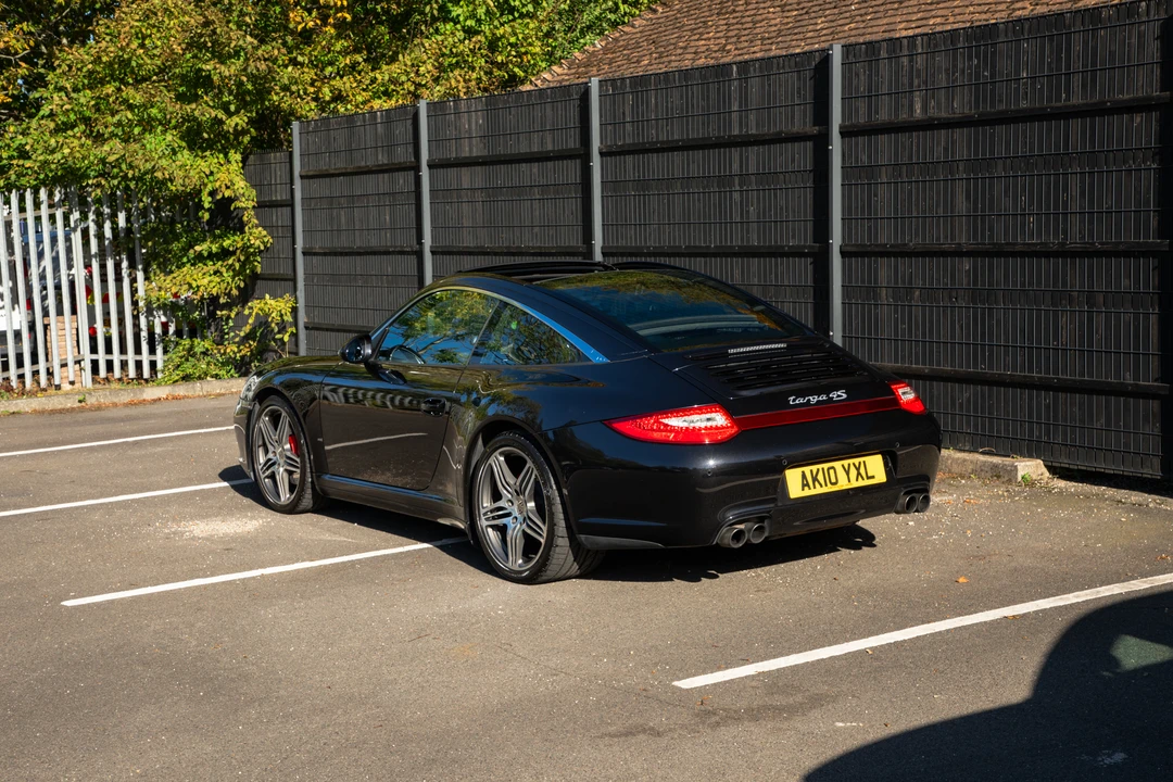 2010 Porsche 997 Carrera 4S - Image 5 of 31