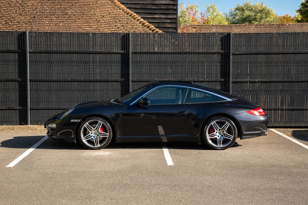 2010 Porsche 997 Carrera 4S - Image 14 of 31