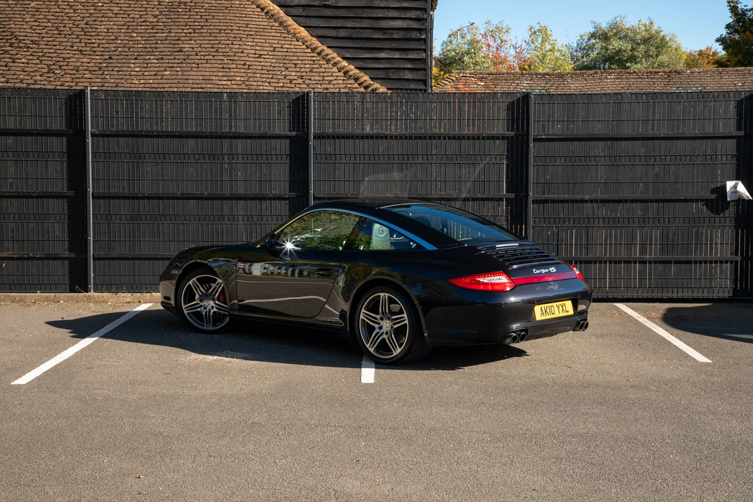 2010 Porsche 997 Carrera 4S - Image 19 of 31