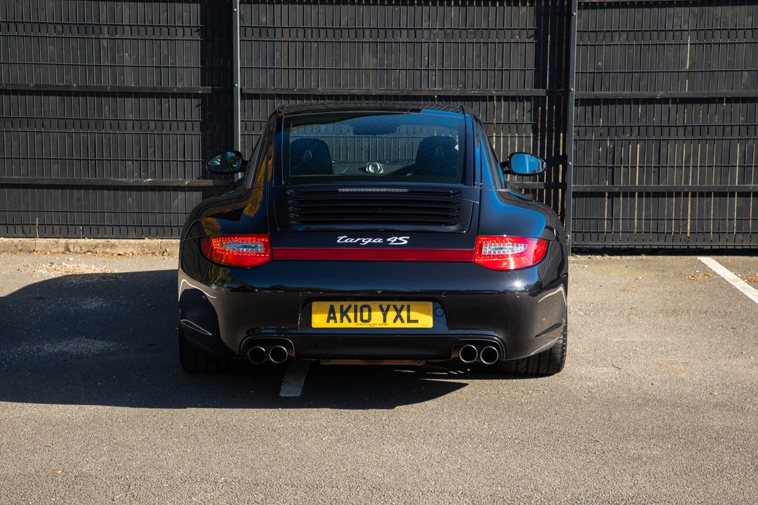 2010 Porsche 997 Carrera 4S - Image 23 of 31