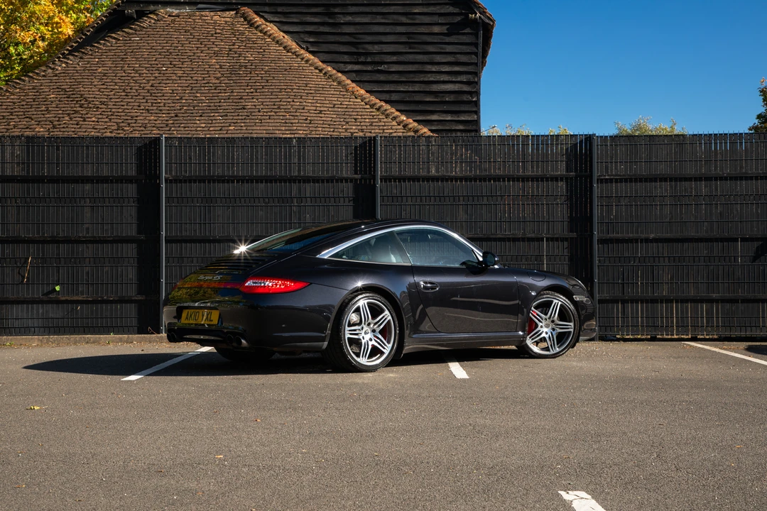 2010 Porsche 997 Carrera 4S - Image 25 of 31