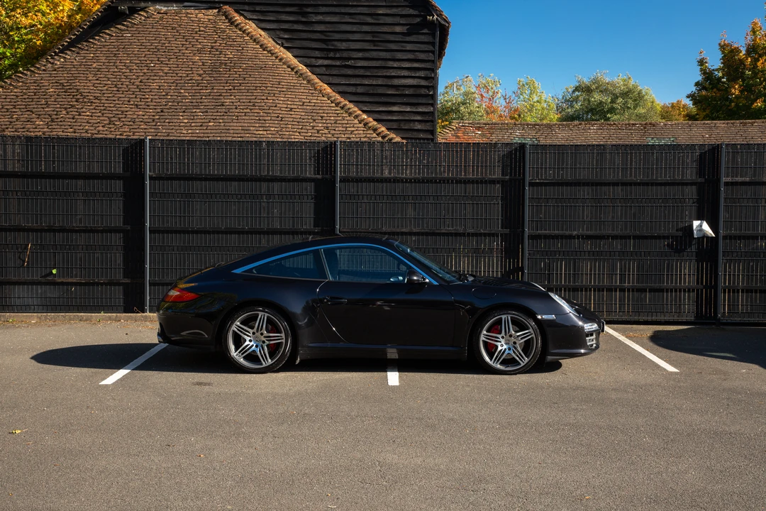 2010 Porsche 997 Carrera 4S - Image 8 of 31