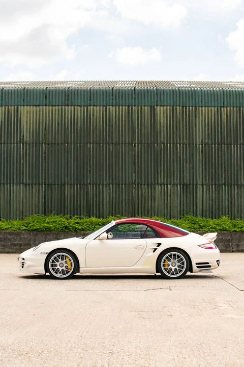 2010 Porsche 997 Turbo - Image 5 of 31