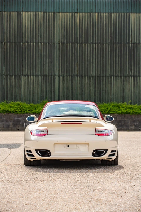 2010 Porsche 997 Turbo - Image 14 of 31