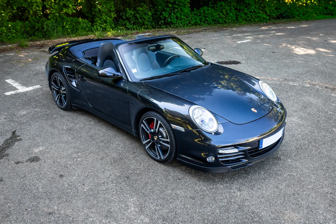 2010 Porsche 997 Turbo - Image 9 of 31