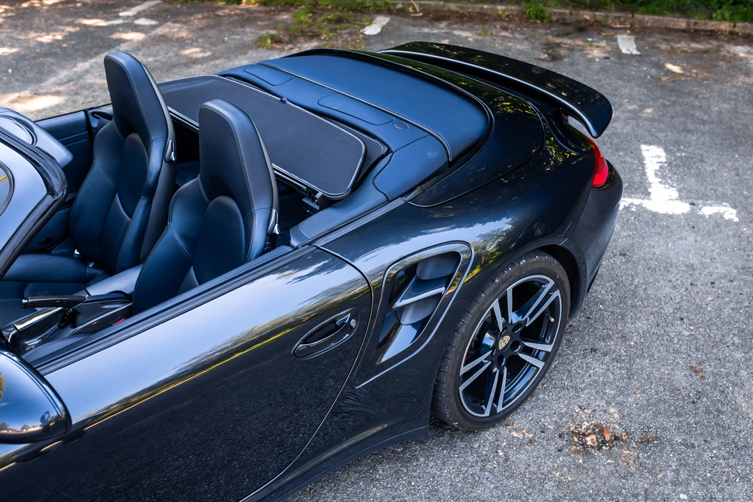 2010 Porsche 997 Turbo - Image 26 of 31
