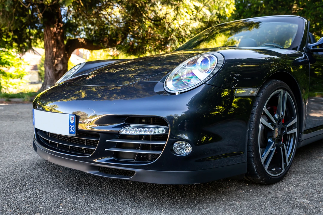 2010 Porsche 997 Turbo - Image 30 of 31