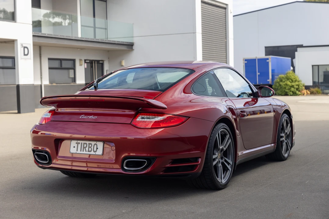 2010 Porsche 997 Turbo - Image 7 of 31