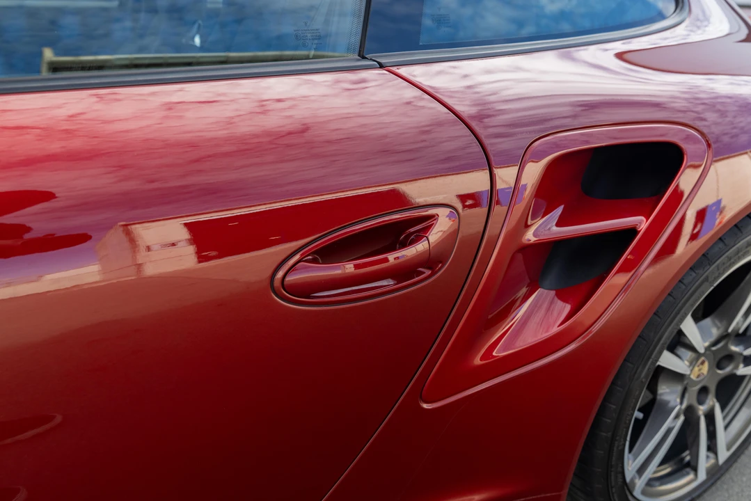 2010 Porsche 997 Turbo - Image 27 of 31