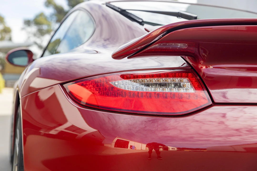 2010 Porsche 997 Turbo - Image 29 of 31