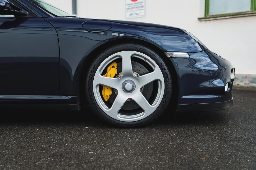 2010 Porsche 997 Turbo - Image 30 of 31