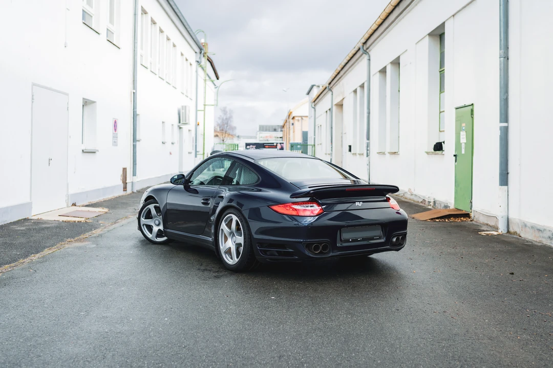 2010 Porsche 997 Turbo - Image 5 of 31