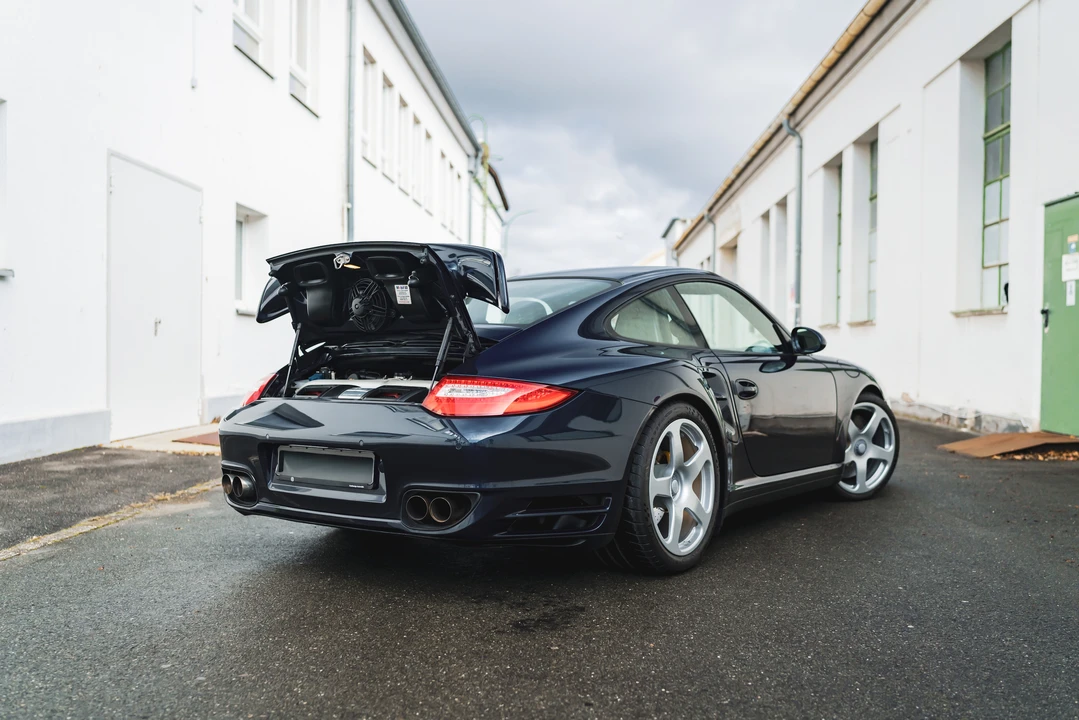 2010 Porsche 997 Turbo - Image 7 of 31