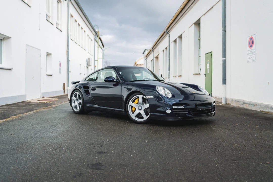 2010 Porsche 997 Turbo - Image 9 of 31