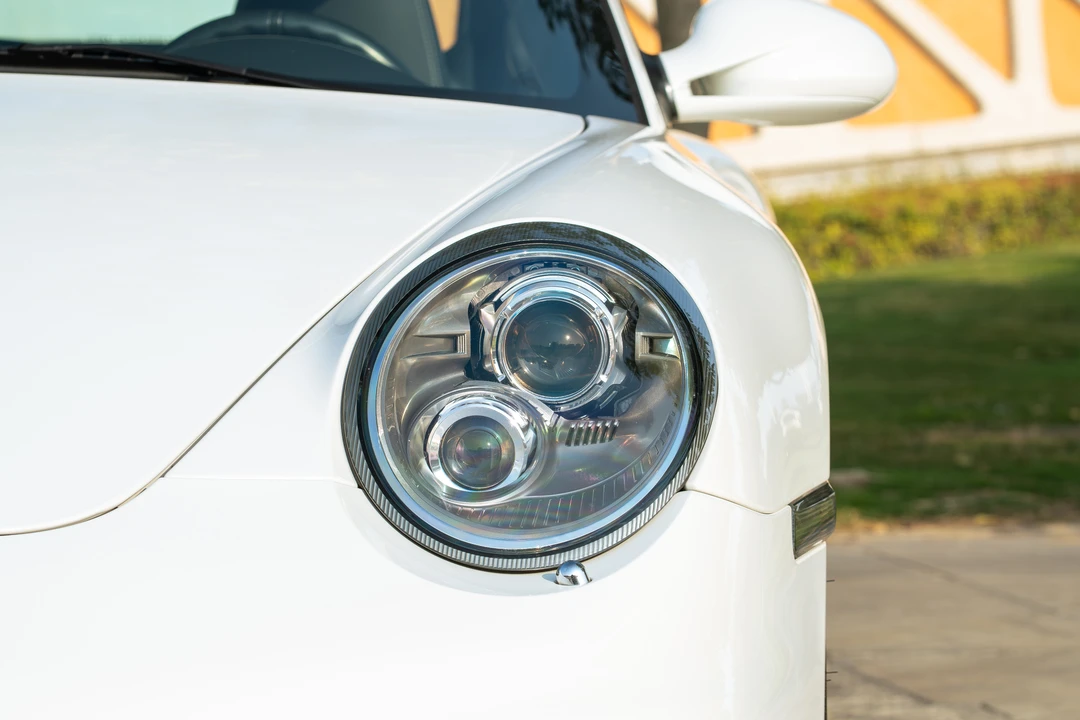2011 Porsche 997 Turbo S - Image 10 of 31