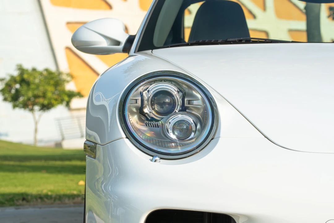 2011 Porsche 997 Turbo S - Image 13 of 31