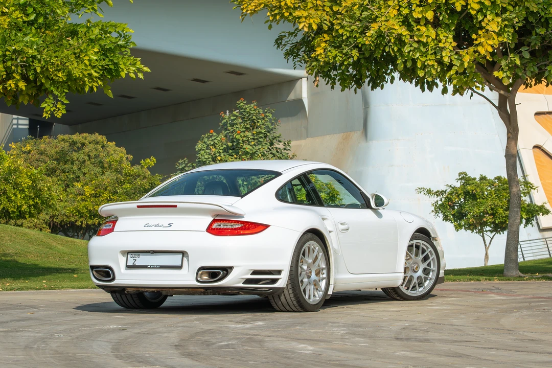 2011 Porsche 997 Turbo S - Image 6 of 31