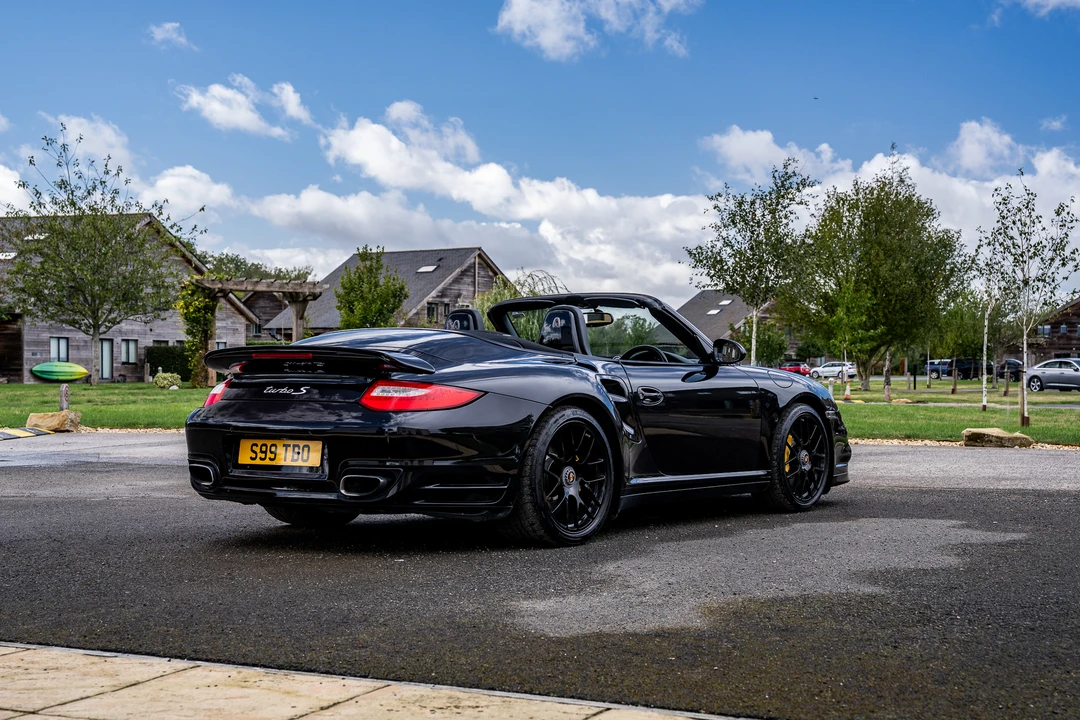 2010 Porsche 997 Turbo S - Image 15 of 31