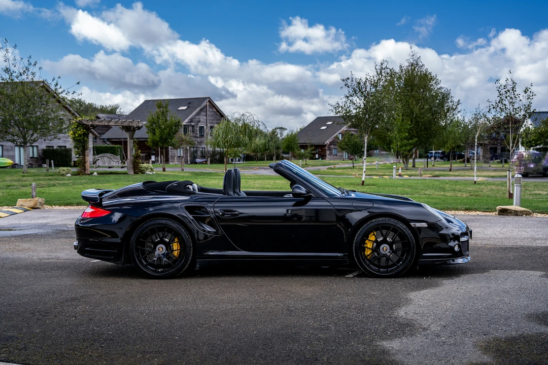 2010 Porsche 997 Turbo S - Image 9 of 31
