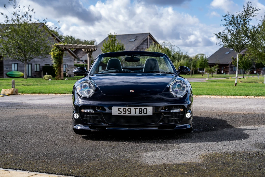 2010 Porsche 997 Turbo S - Image 11 of 31