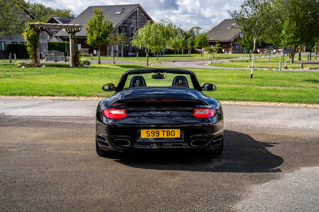 2010 Porsche 997 Turbo S - Image 7 of 31
