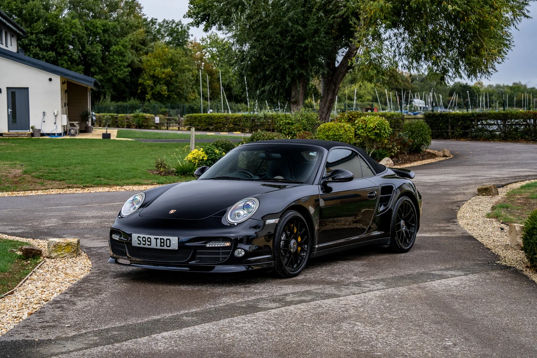 2010 Porsche 997 Turbo S - Image 23 of 31