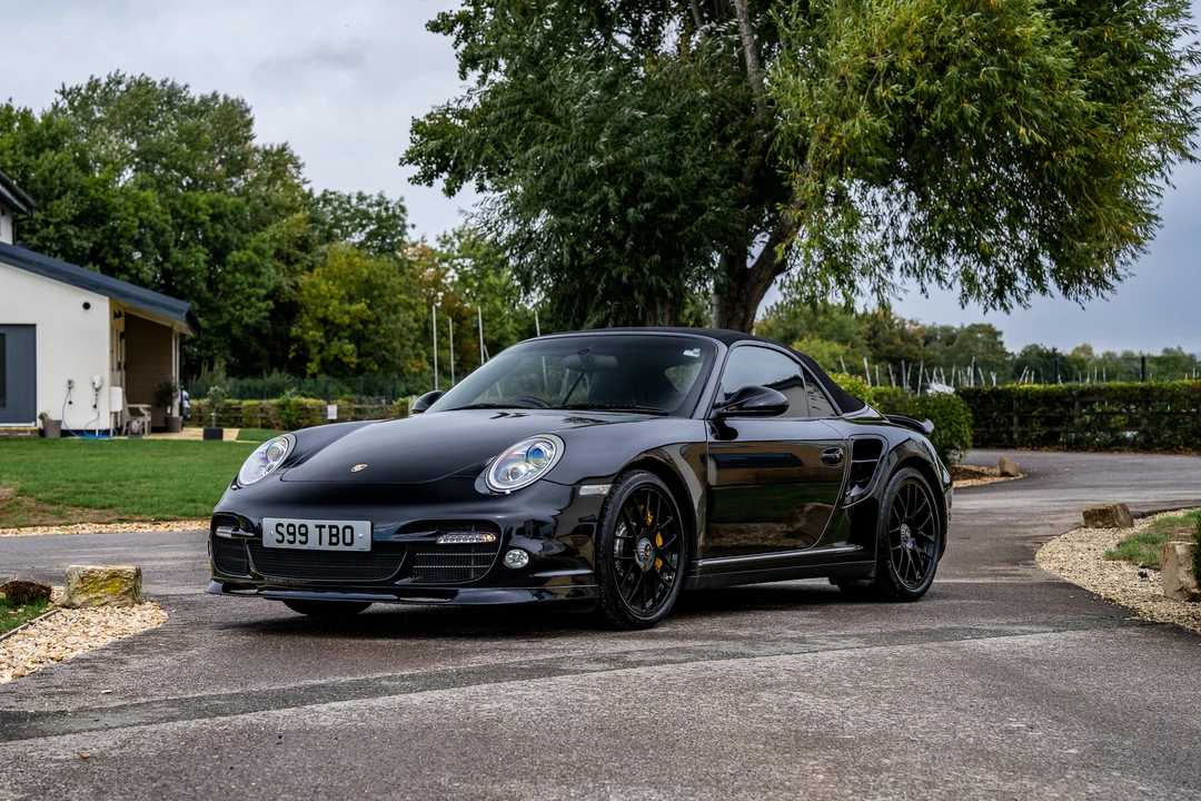 2010 Porsche 997 Turbo S - Image 24 of 31