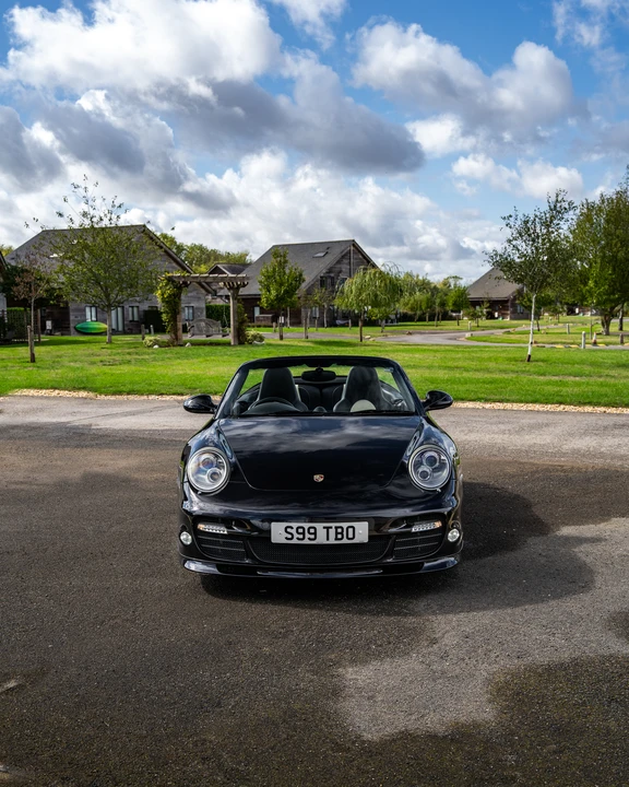 2010 Porsche 997 Turbo S - Image 19 of 31