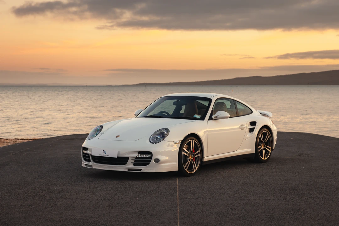 2010 Porsche 997 Turbo - Image 11 of 31