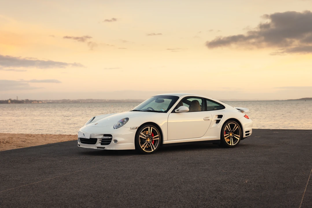 2010 Porsche 997 Turbo - Image 16 of 31