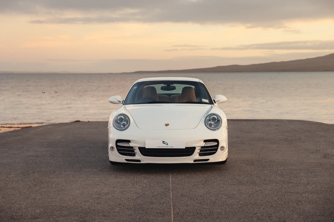 2010 Porsche 997 Turbo - Image 2 of 31