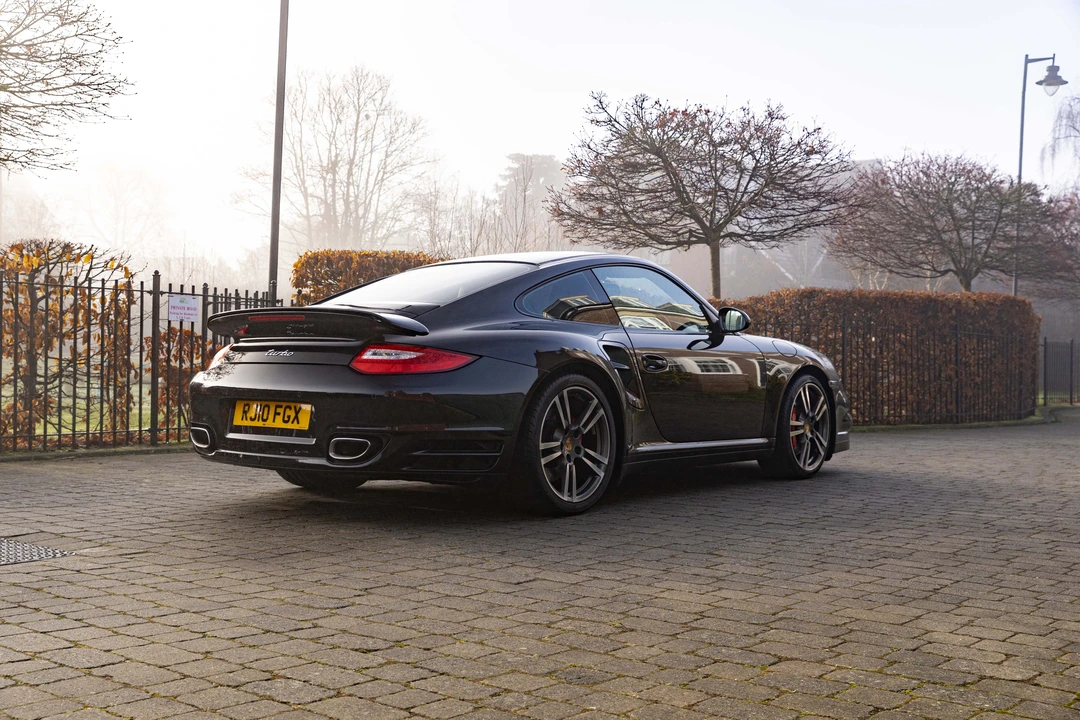 2010 Porsche 997 Turbo - Image 5 of 31