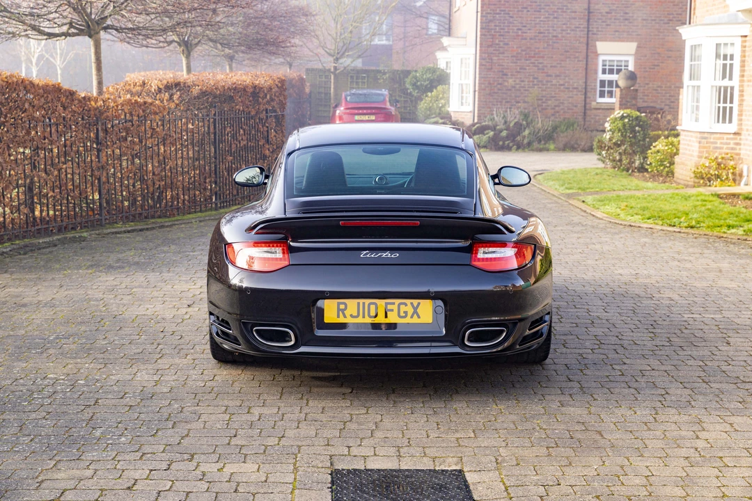 2010 Porsche 997 Turbo - Image 14 of 31