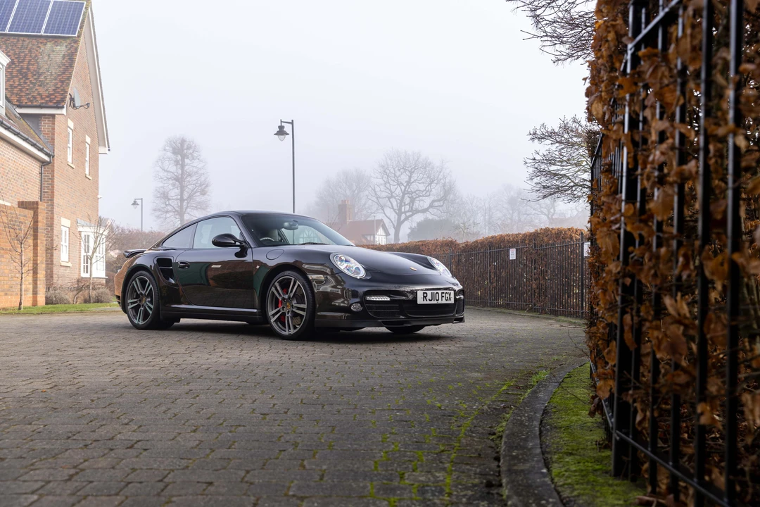 2010 Porsche 997 Turbo - Image 20 of 31