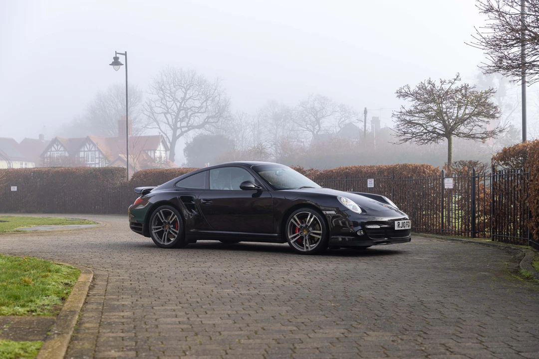 2010 Porsche 997 Turbo - Image 22 of 31