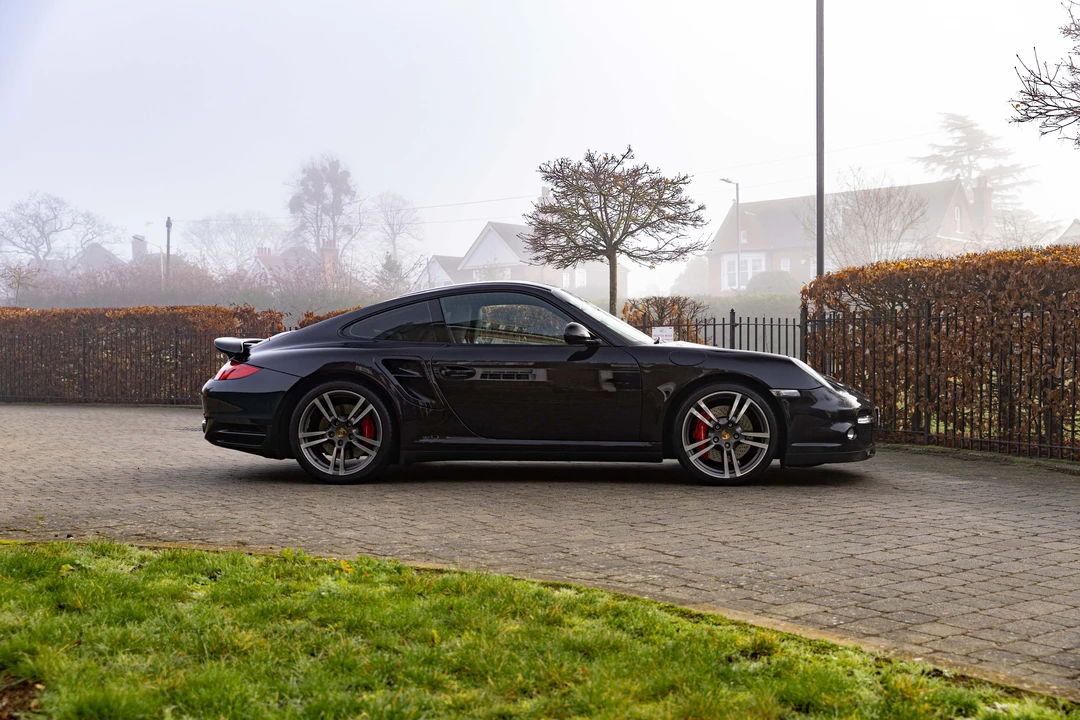 2010 Porsche 997 Turbo - Image 4 of 31