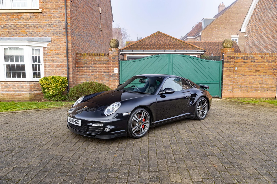 2010 Porsche 997 Turbo - Image 28 of 31
