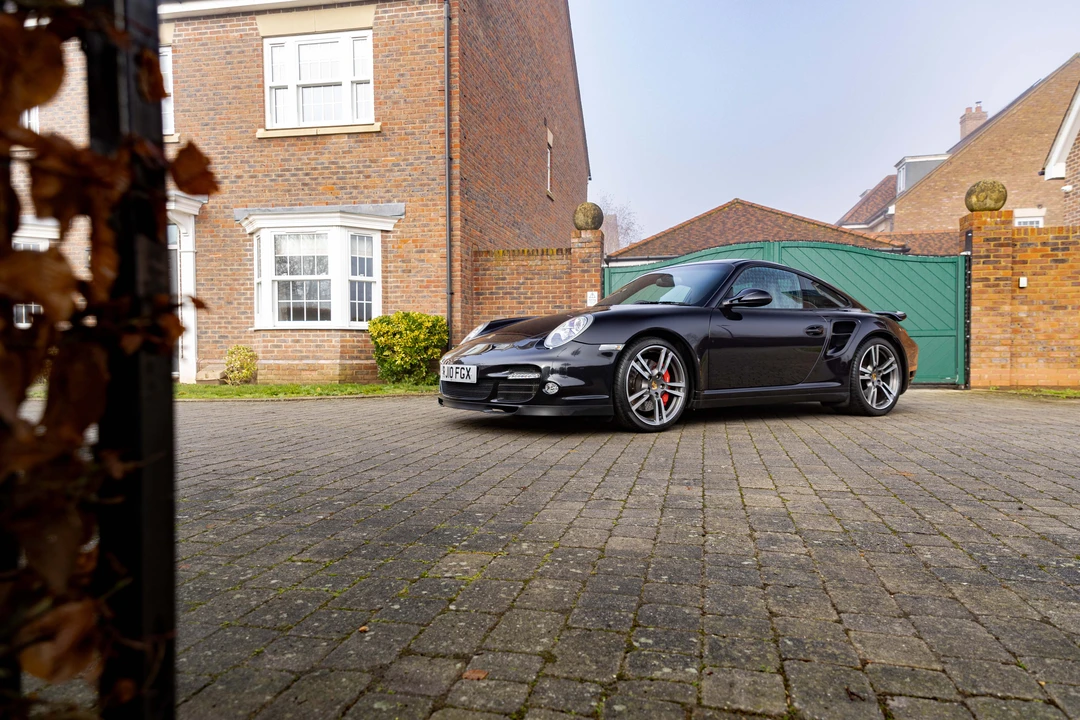 2010 Porsche 997 Turbo - Image 29 of 31