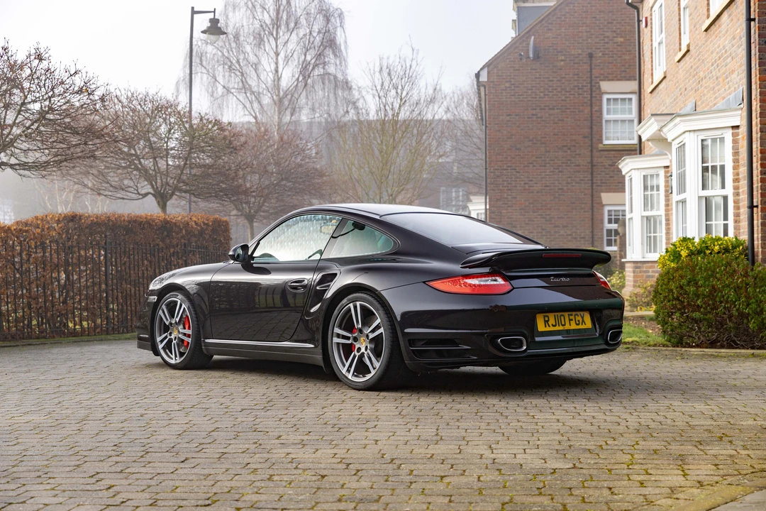 2010 Porsche 997 Turbo - Image 7 of 31