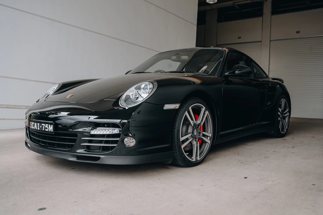 2010 Porsche 997 Turbo - Image 12 of 31
