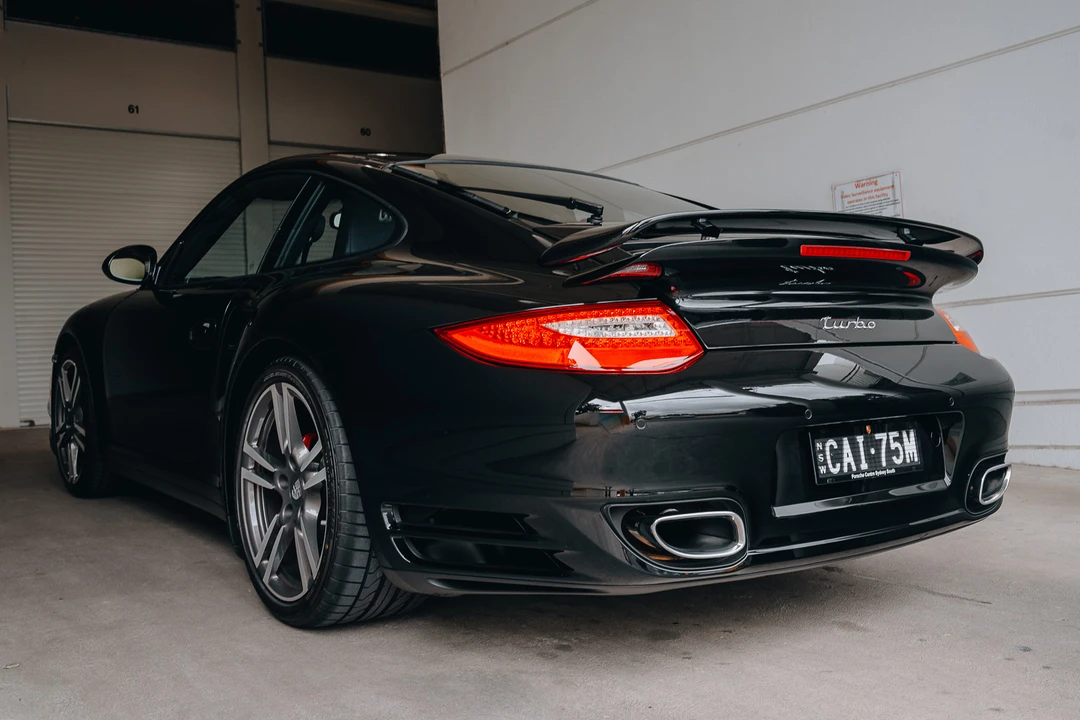 2010 Porsche 997 Turbo - Image 13 of 31