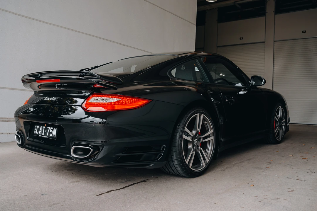 2010 Porsche 997 Turbo - Image 16 of 31