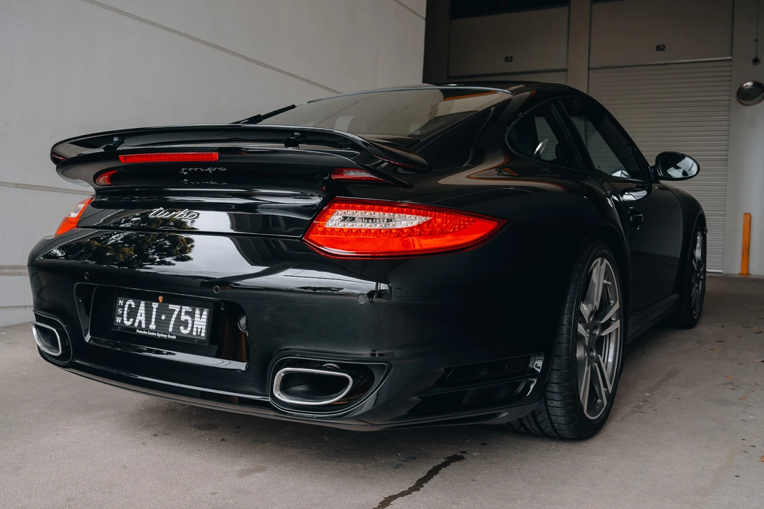 2010 Porsche 997 Turbo - Image 15 of 31