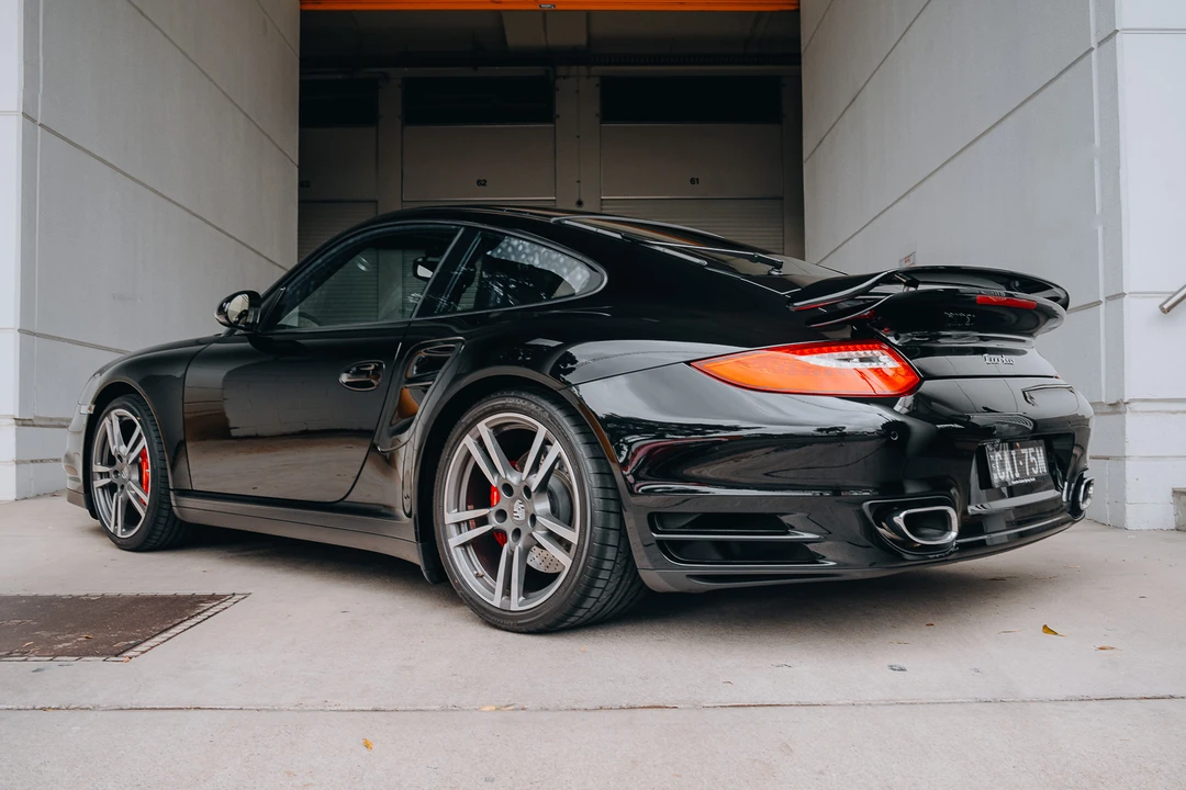2010 Porsche 997 Turbo - Image 6 of 31