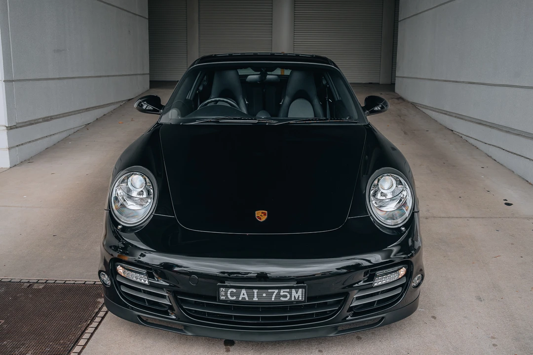2010 Porsche 997 Turbo - Image 28 of 31